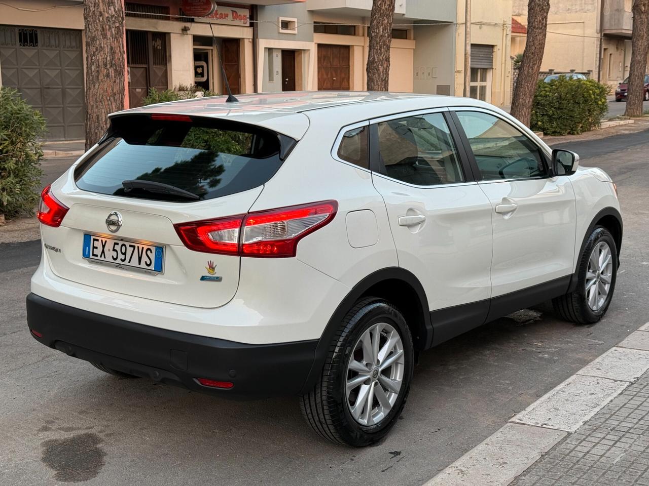 Nissan Qashqai 1.5 dCi Tekna *BIANCO PERLA - 2015