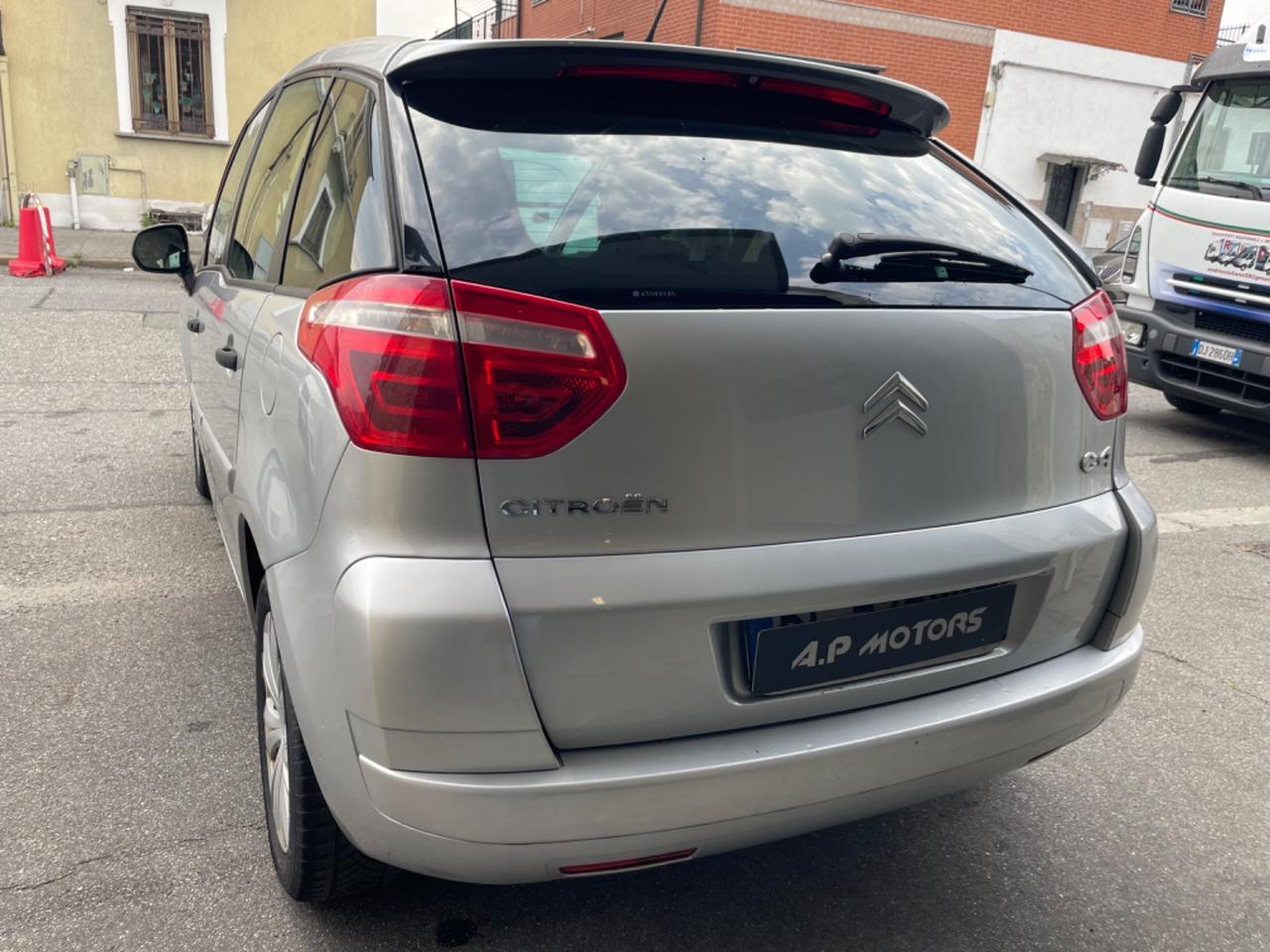 Citroen C4 Picasso 1.8 Classique