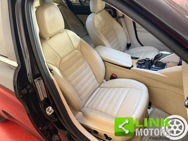 ALFA ROMEO Giulia 2.2 JTD 180 CV AT8 Super GARANZIA - DISTR - BOLLO