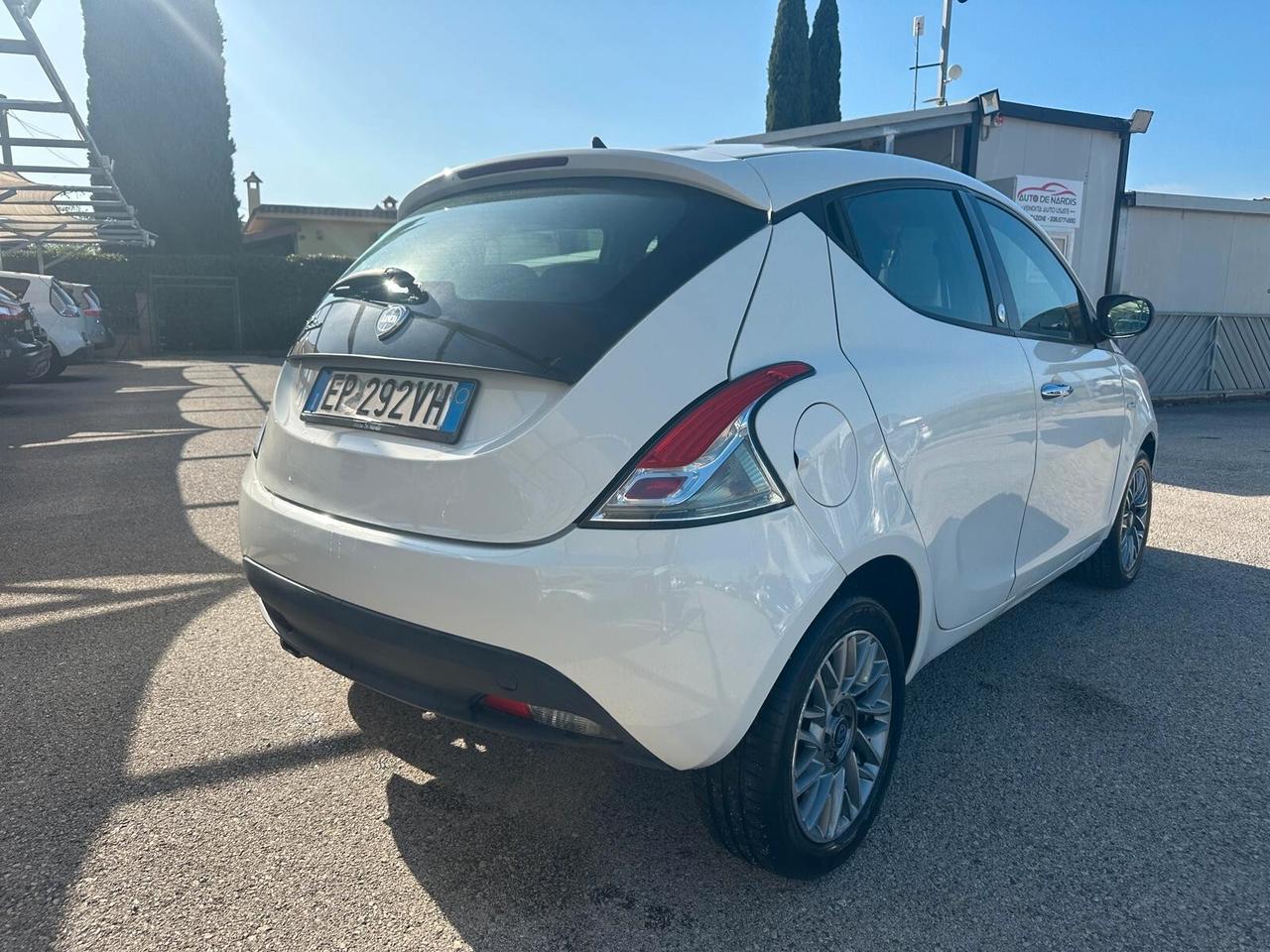 Lancia Ypsilon 1.2 Benzina/GPL