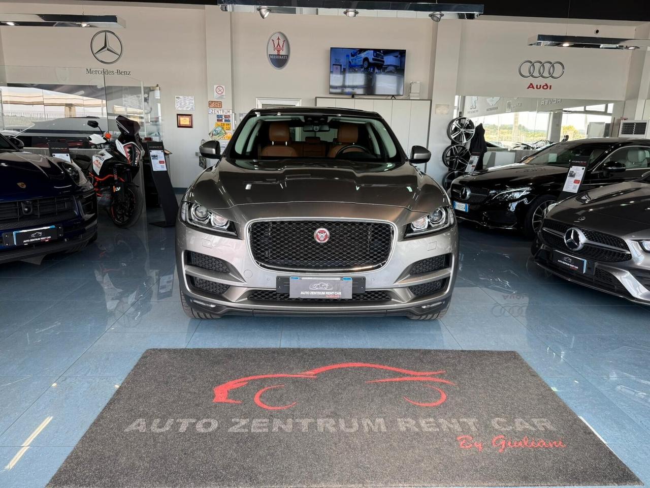 Jaguar F-Pace 2.0 D 180 CV AWD aut. Prestige