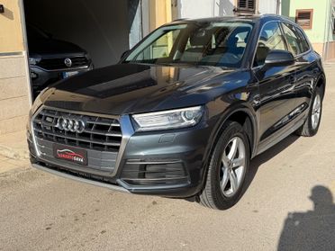AUDI Q5 35 TDI QUATTRO S TRONIC BUS. SPORT