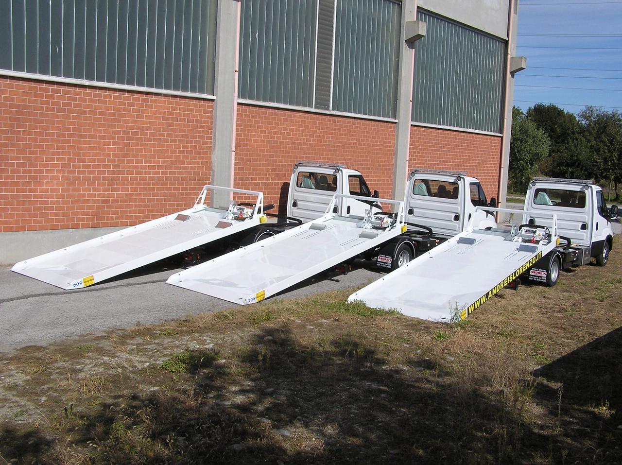 Carro attrezzi IVECO DAILY 35C18 NUOVO anno 2025