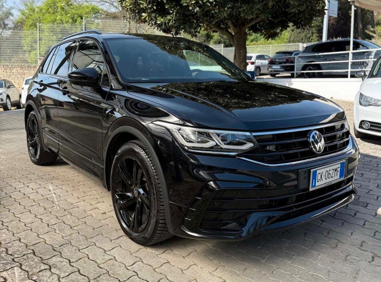 Volkswagen Tiguan 2.0 TDI 150 CV SCR DSG R-Line