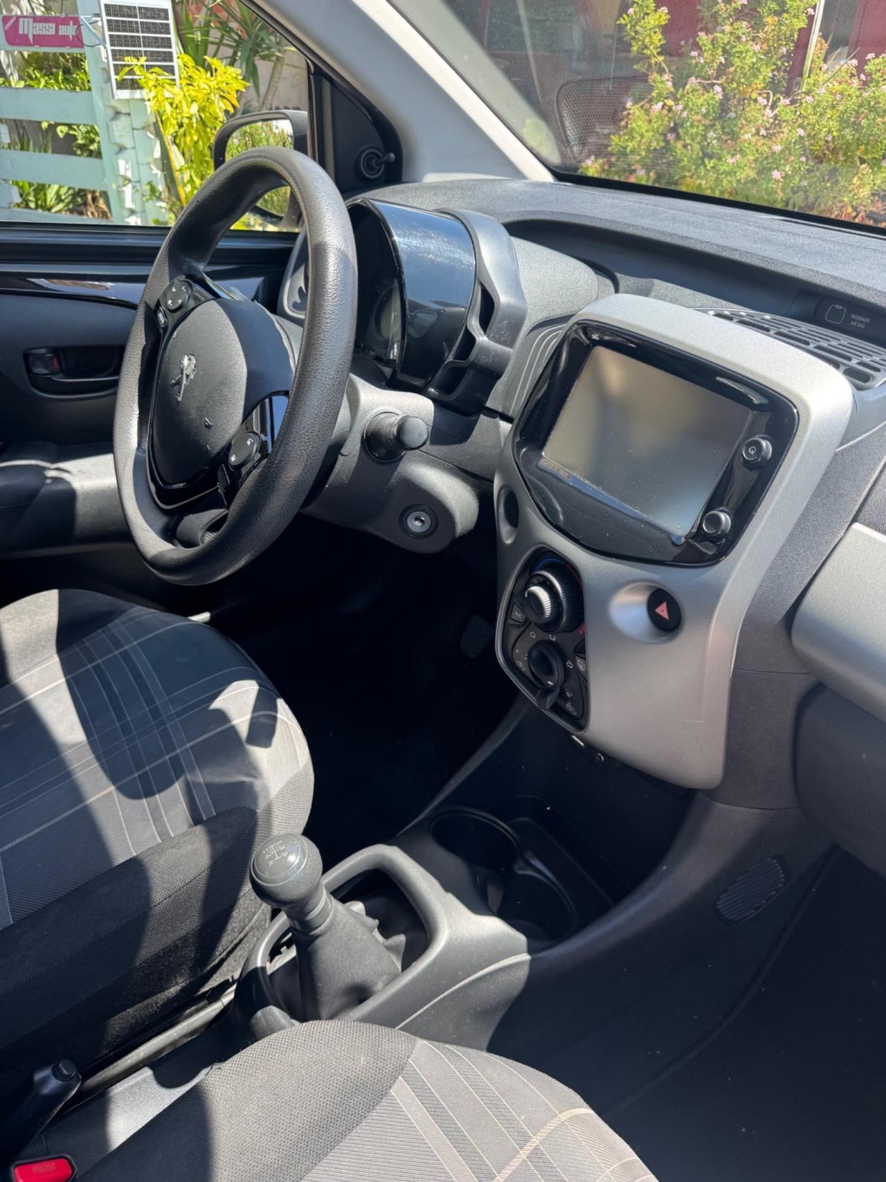 Peugeot 108 VTi 68 5 porte Allure GARANTITA