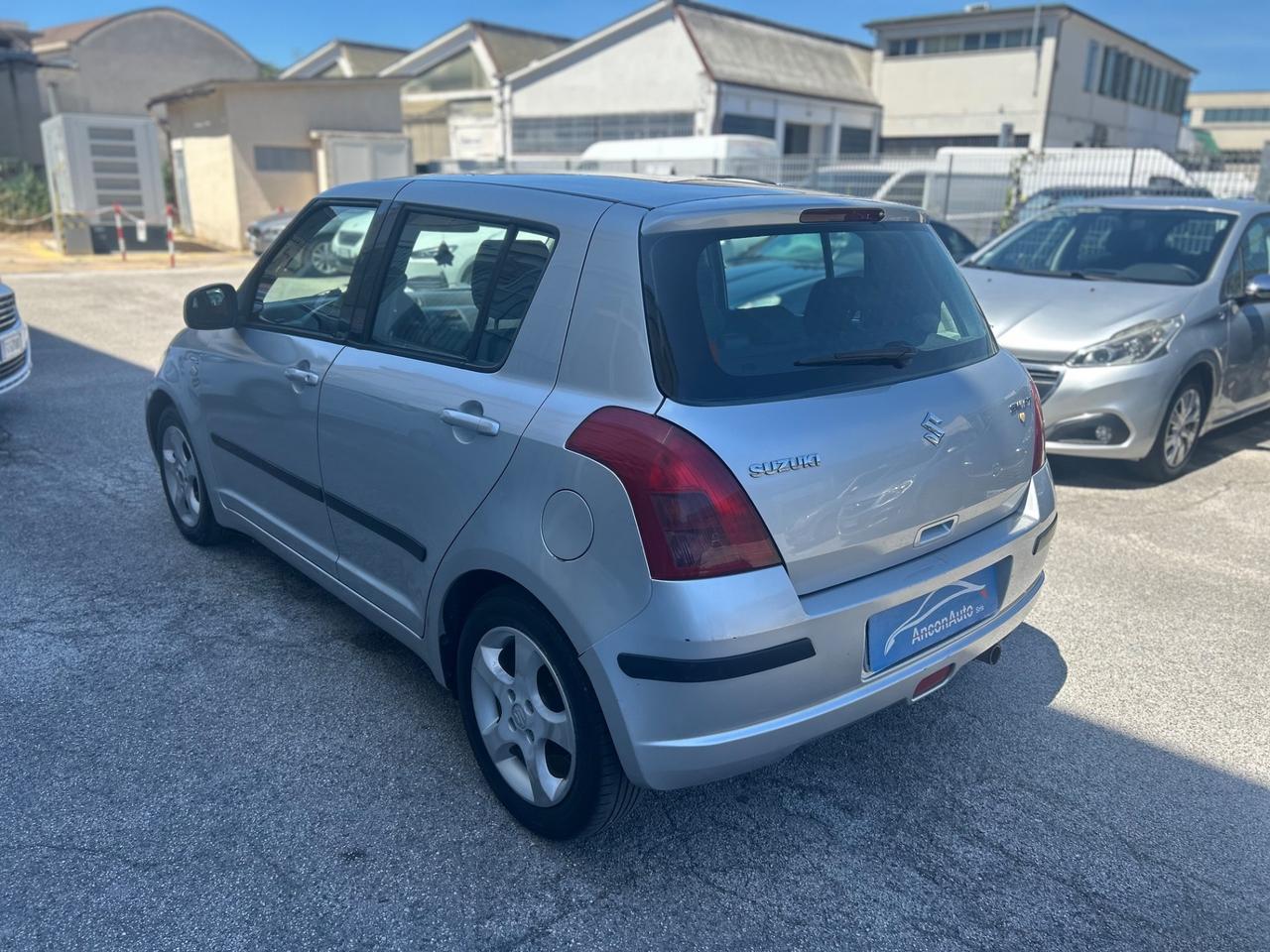 Suzuki Swift 1.3 D X neopatentati 2007
