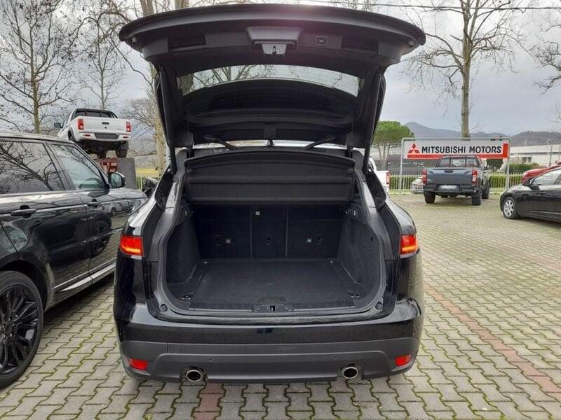 Jaguar F-Pace F-Pace 2.0 D 180 CV aut. Portfolio
