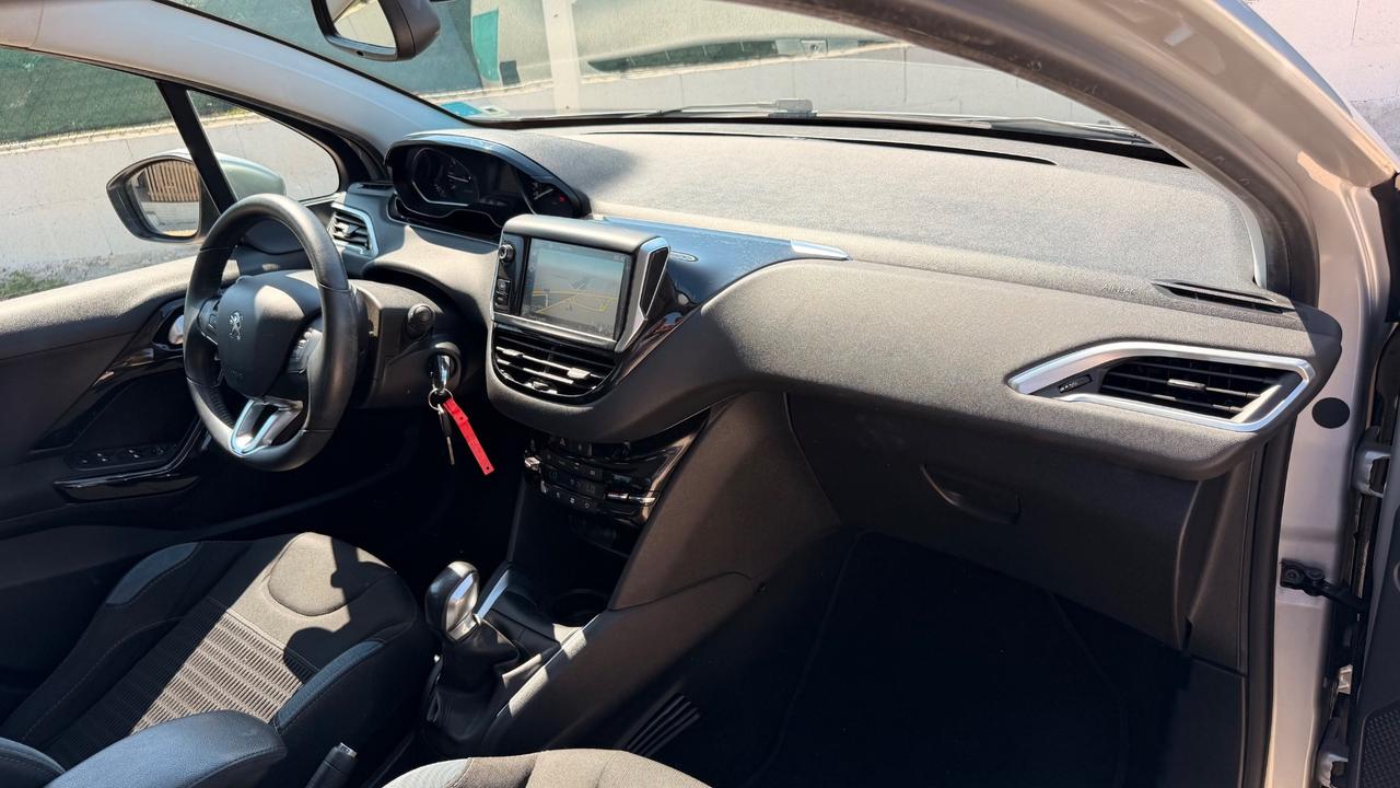 Peugeot 208 PureTech 82 3 porte Active