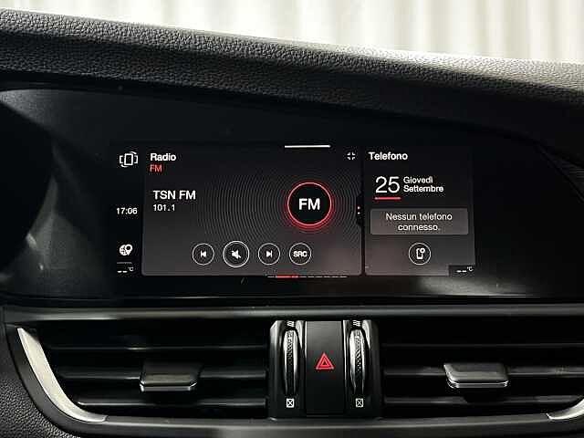 Alfa Romeo Giulia 2.0 Turbo 200 CV AT8 Business