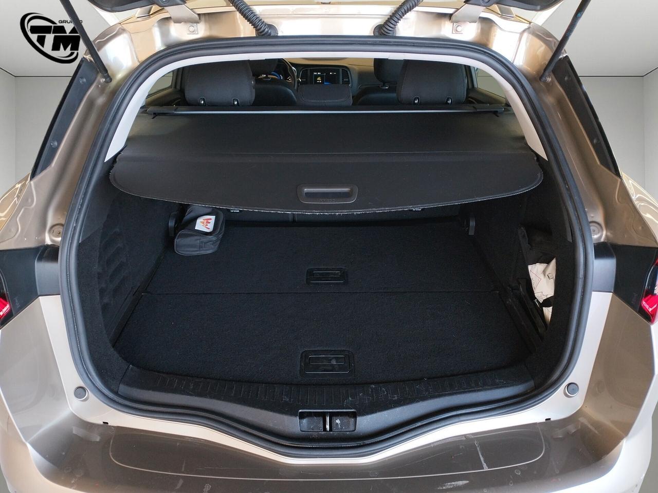 Renault Megane Sporter 1.5 blue dci Business 115cv edc - NEOPATENTATI