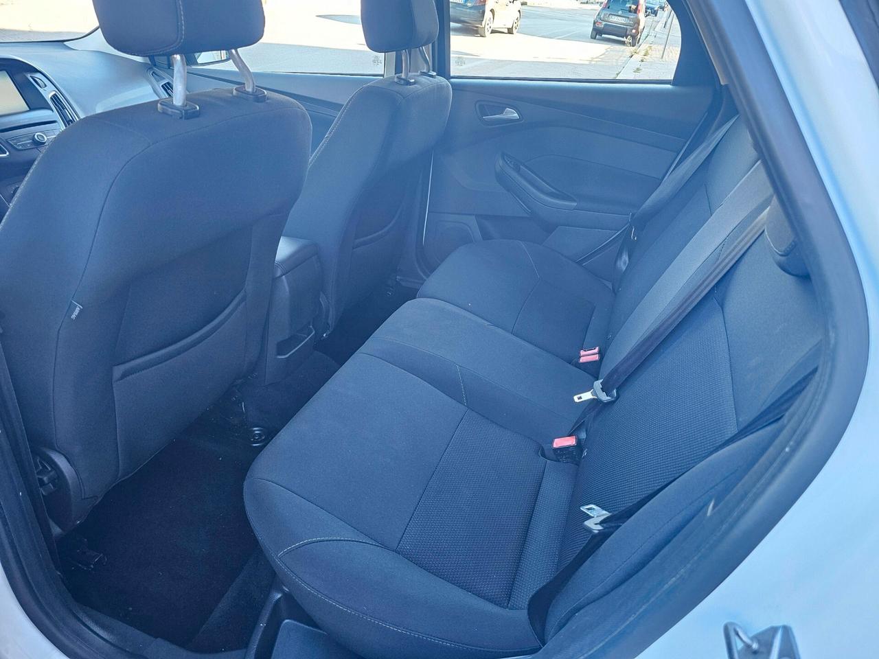 FORD FOCUS 1.5 TDCI 120CV BUSINESS FULL OPTIONAL