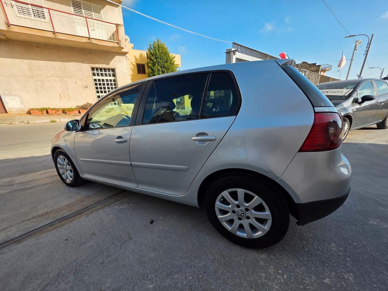 Volkswagen Golf 2.0 16V TDI 5p. Comfortline