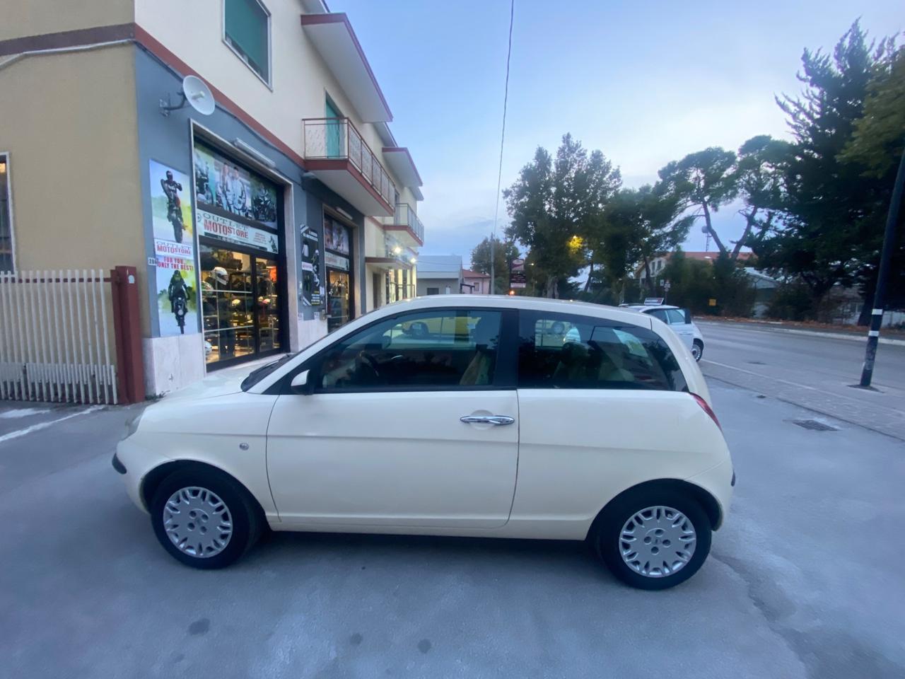 Lancia Ypsilon 1.3 Multijet 16V Platino