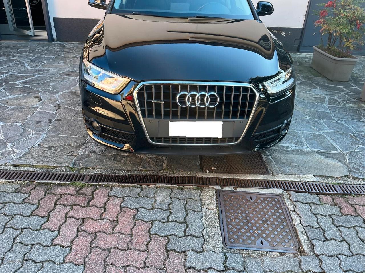 Audi Q3 2.0 TDI quattro Advanced S TRONIC - TETTO