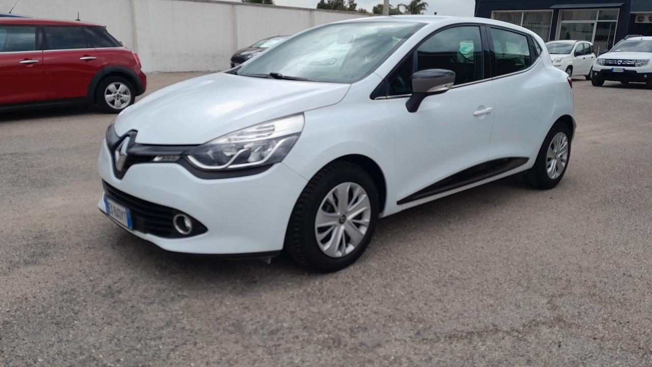 Renault Clio 1.5 dCi 8V 75CV 5 porte Costume National