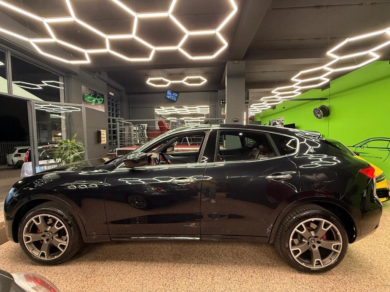 Maserati Levante V6 Diesel 275 CV AWD