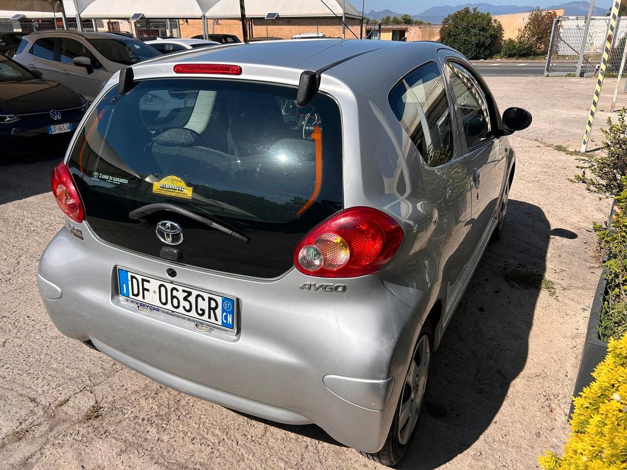 Toyota Aygo 1.0 12V VVT-i 3 porte Sol