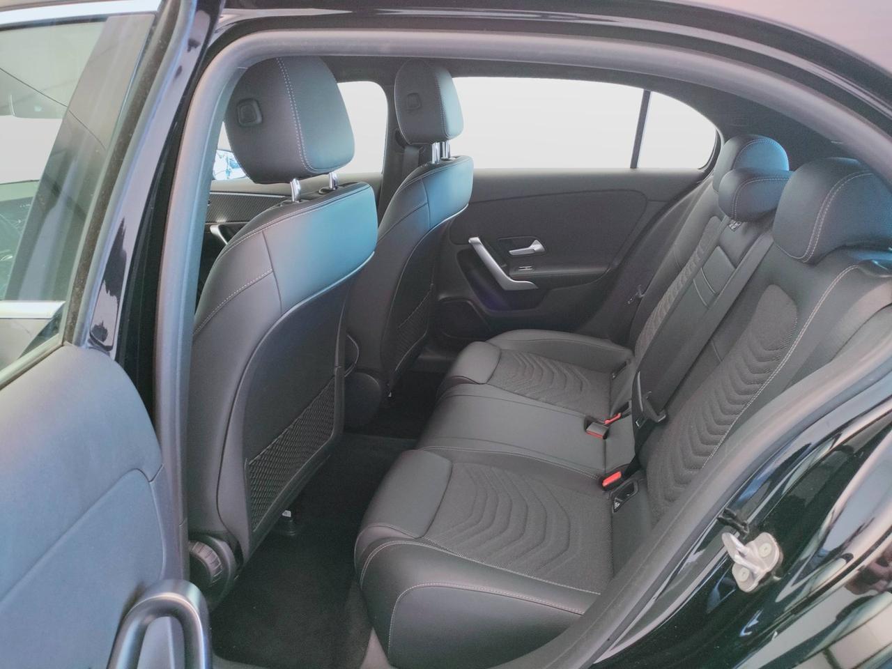 Mercedes-Benz Classe A - W177 2023 - A 250 e phev Progressive Advanced Plus auto