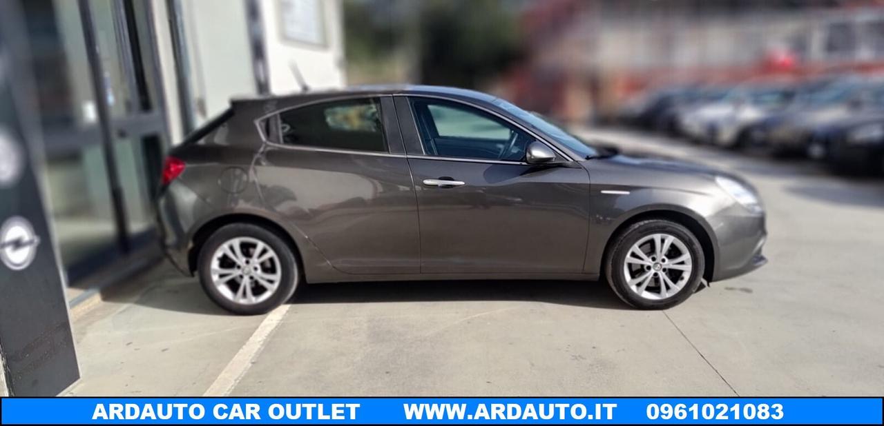 Alfa R. Giulietta 2.0 Jtdm Distinctive 140 cv