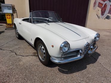 Alfa Romeo Giulietta Spider 1300 del 1960 (la seconda serie)