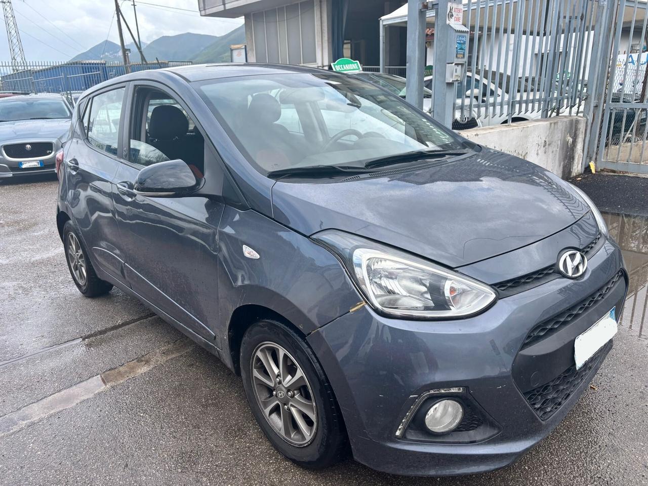 Hyundai i10 CAMBIO AUTOMATICO / GPL