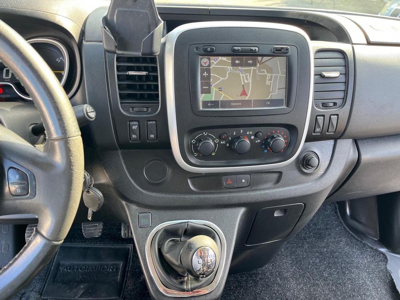 Opel vivaro combi/9 posti-1.6 bit.d-2015