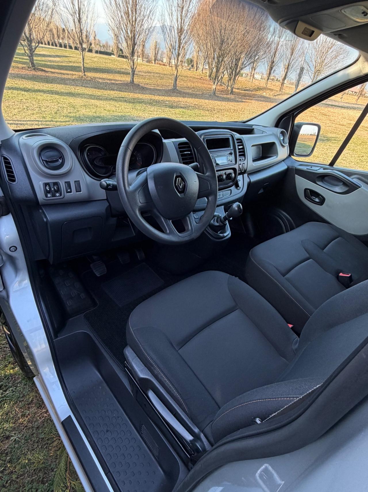 RENAULT TRAFIC 1.6 DCi 95 CV NEOPATENTATI Auto