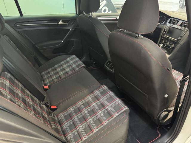 VOLKSWAGEN Golf GTI Performance 2.0 230CV DSG 5p.