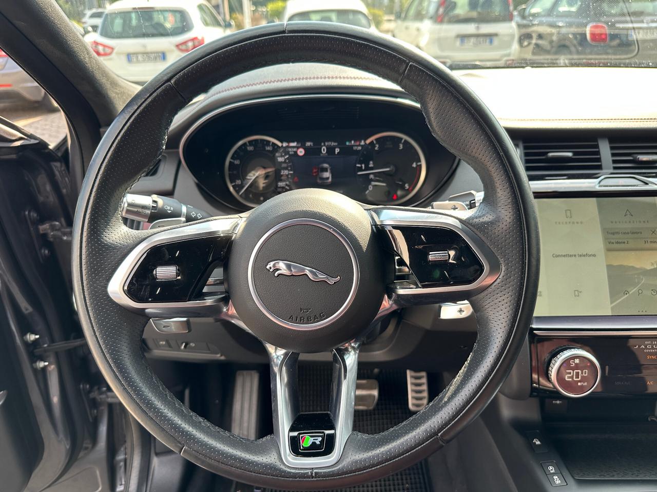 Jaguar E-Pace 2.0D I4 204 CV AWD Auto R-Dynamic Black