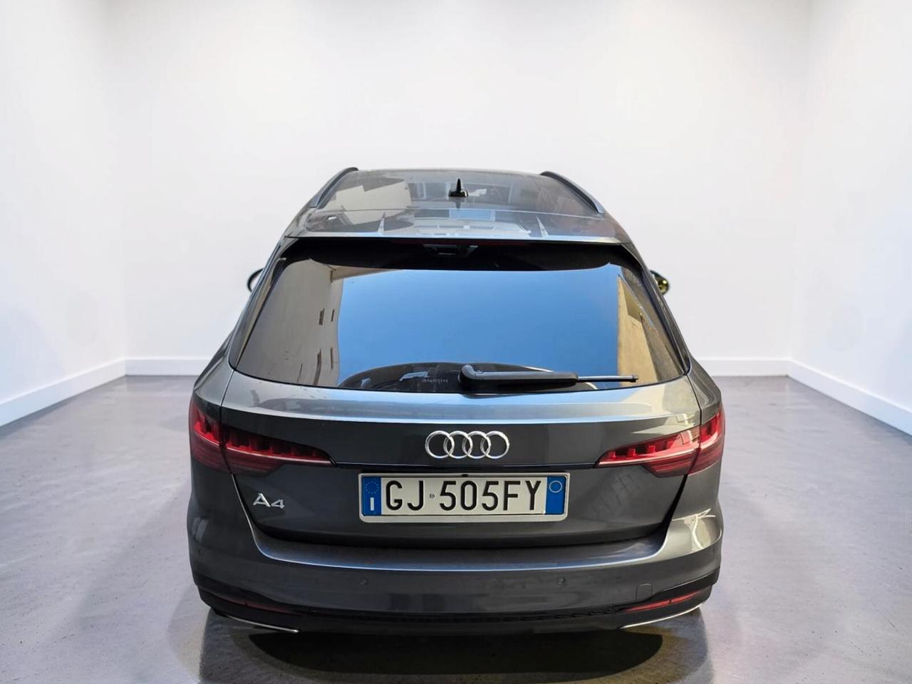 Audi A4 Avant 35 TDI/163 CV S tronic line edition