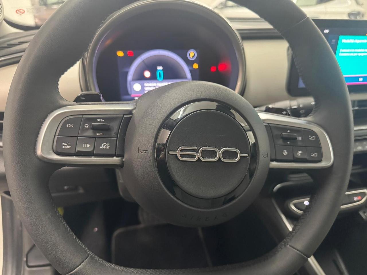 Fiat 600 Hybrid 110 CV DCT MHEV La Prima