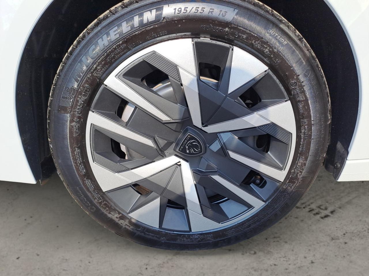 PEUGEOT 208 5P - Business Turbo Benzina 100cv
