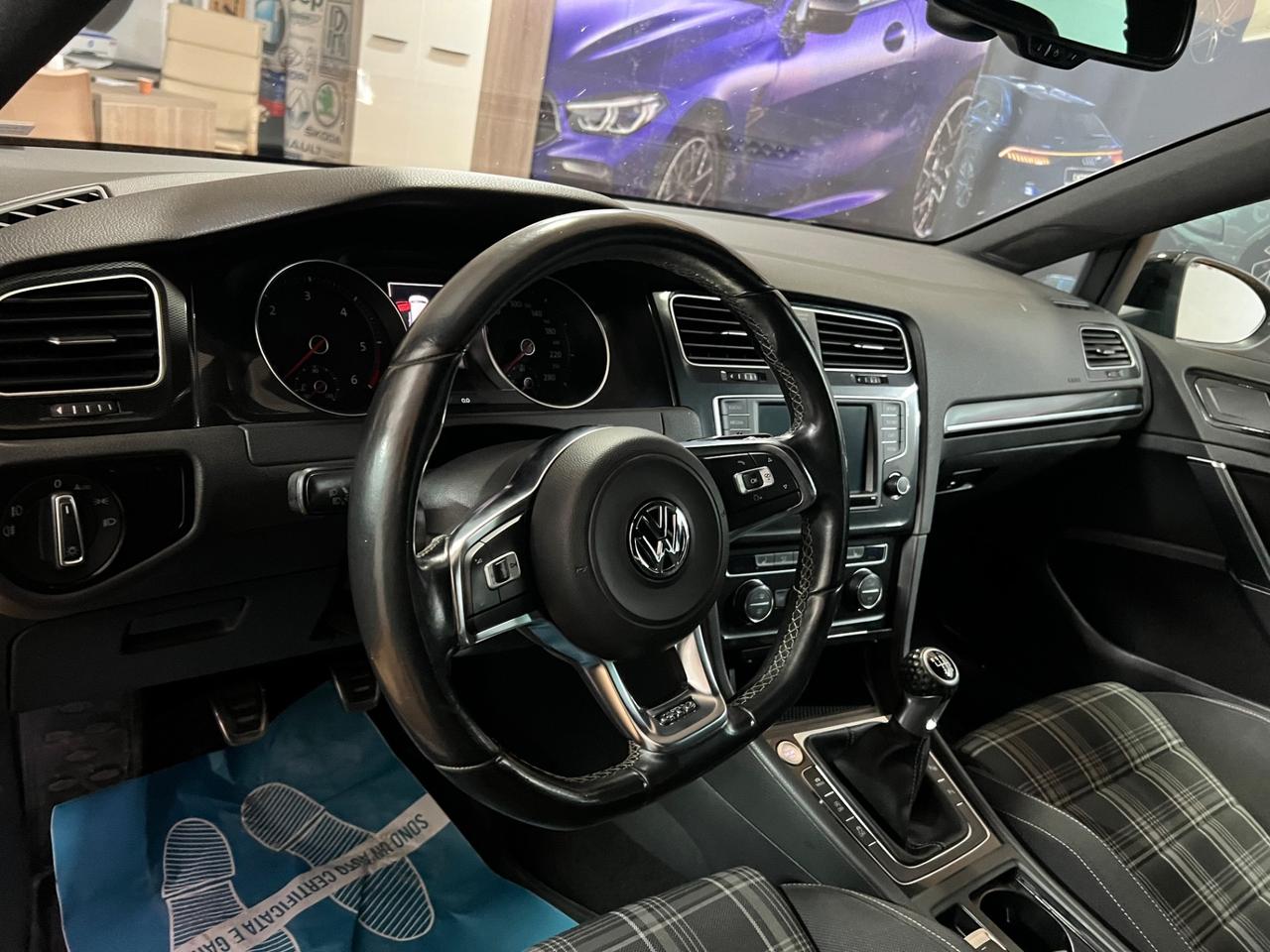 Volkswagen Golf GTD 2.0 TDI 2.0 184cv