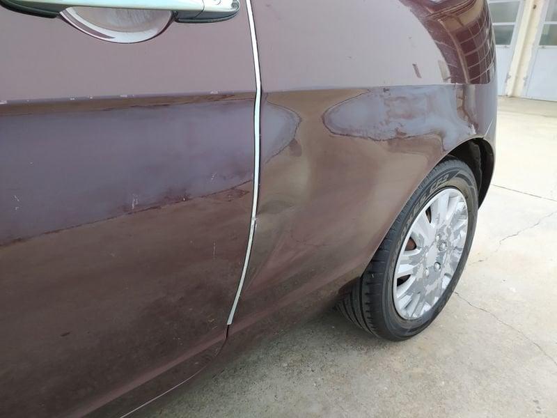 Lancia Ypsilon 1.3 MJT 75 CV Oro