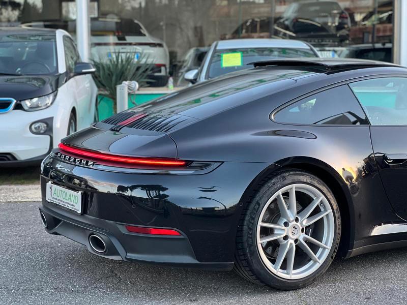 Porsche 992 3.0 Carrera auto