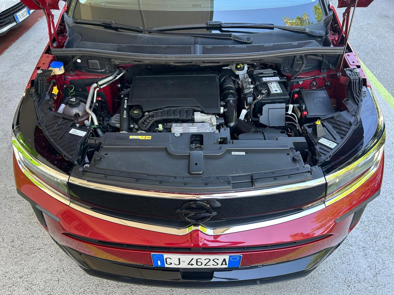 Opel Grandland 1.2 GSLine AT8 ACC GARANZIA 24 MESI