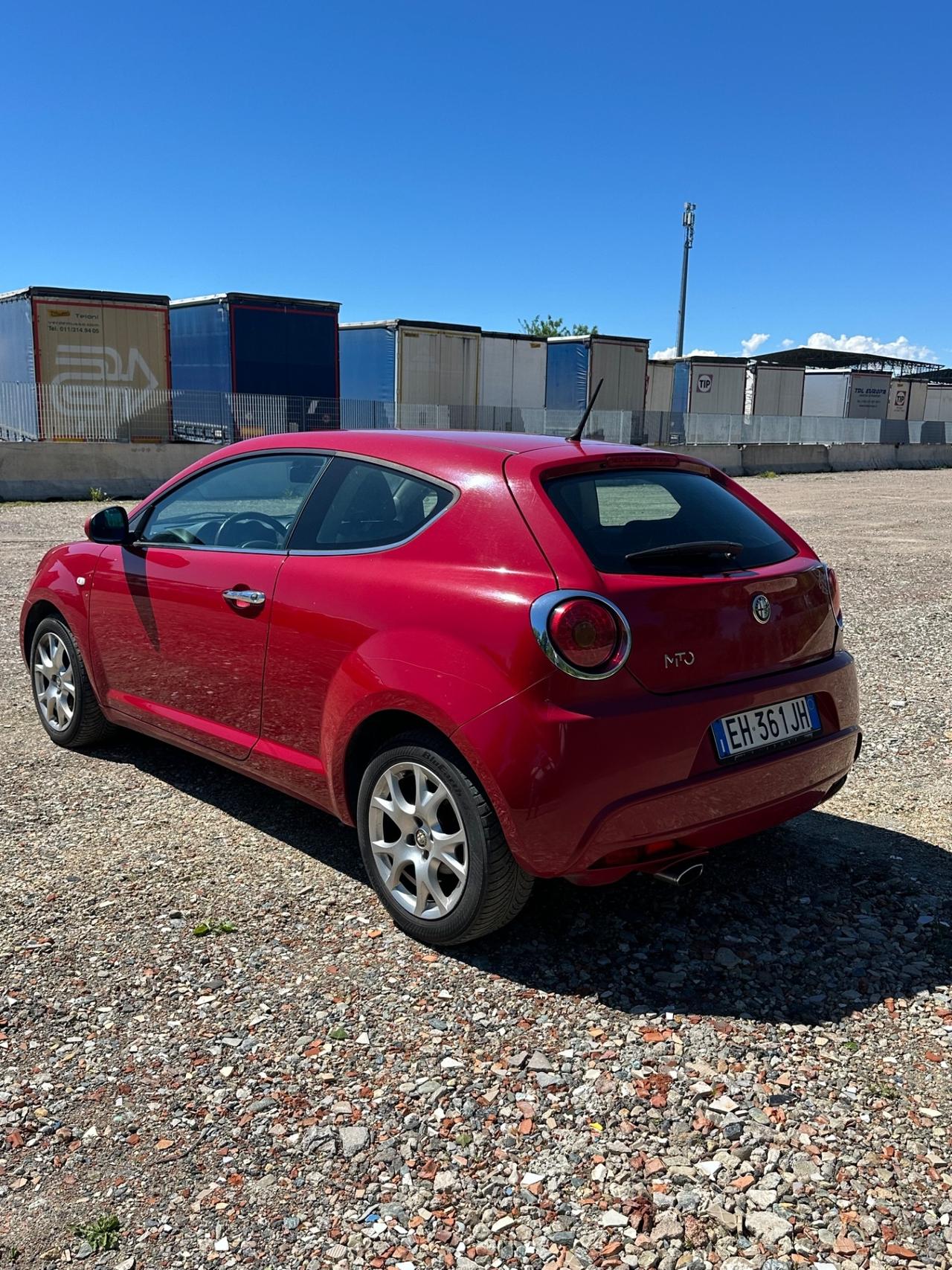 Alfa Romeo MiTo 1.6 JTDm-2 S&S Distinctive Sport Pack