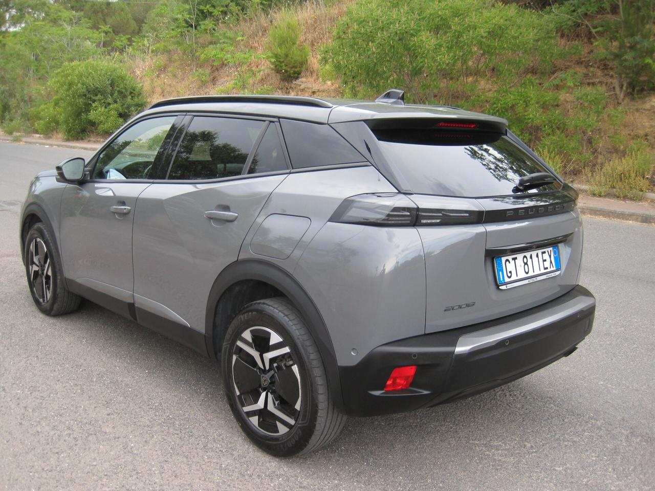 Peugeot 2008 PureTech 100 S&S Allure