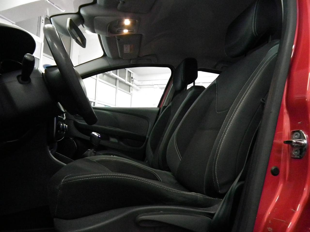 Renault Clio 1.2 BZ 5 P NAVI SENSORI CRUISE CONTROL ! ZEN