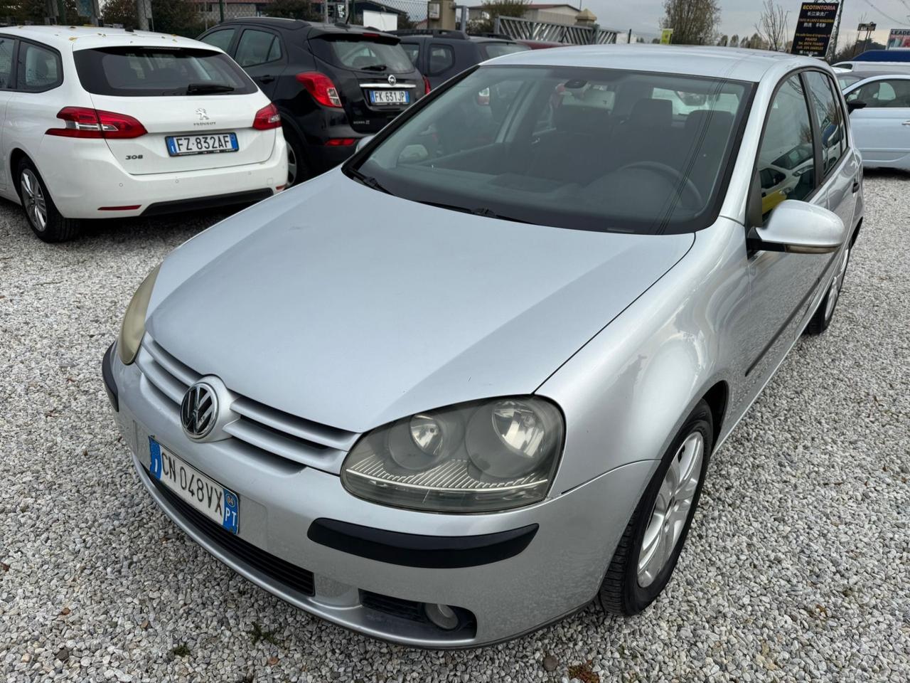 Volkswagen Golf 1.6 16V FSI 5p. Sportline 116CV