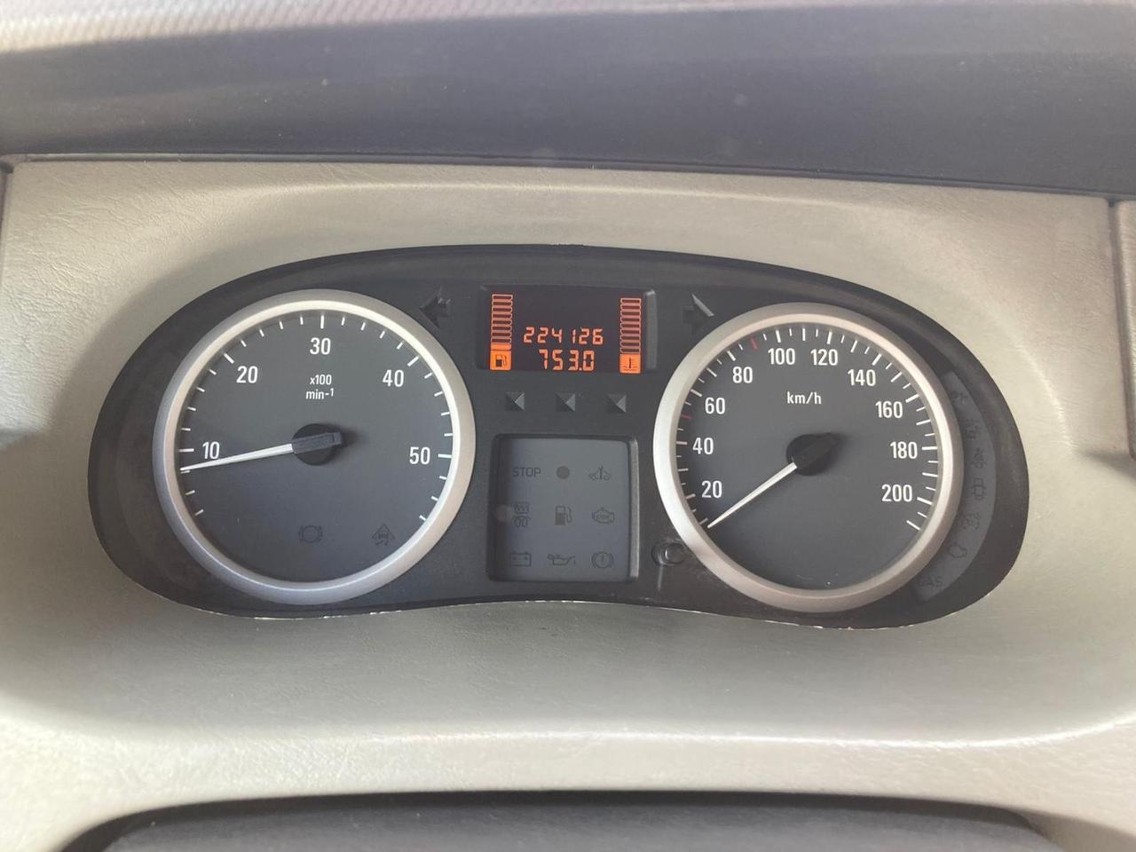 Opel Vivaro 2.0CDTI 9 POSTI 6990€