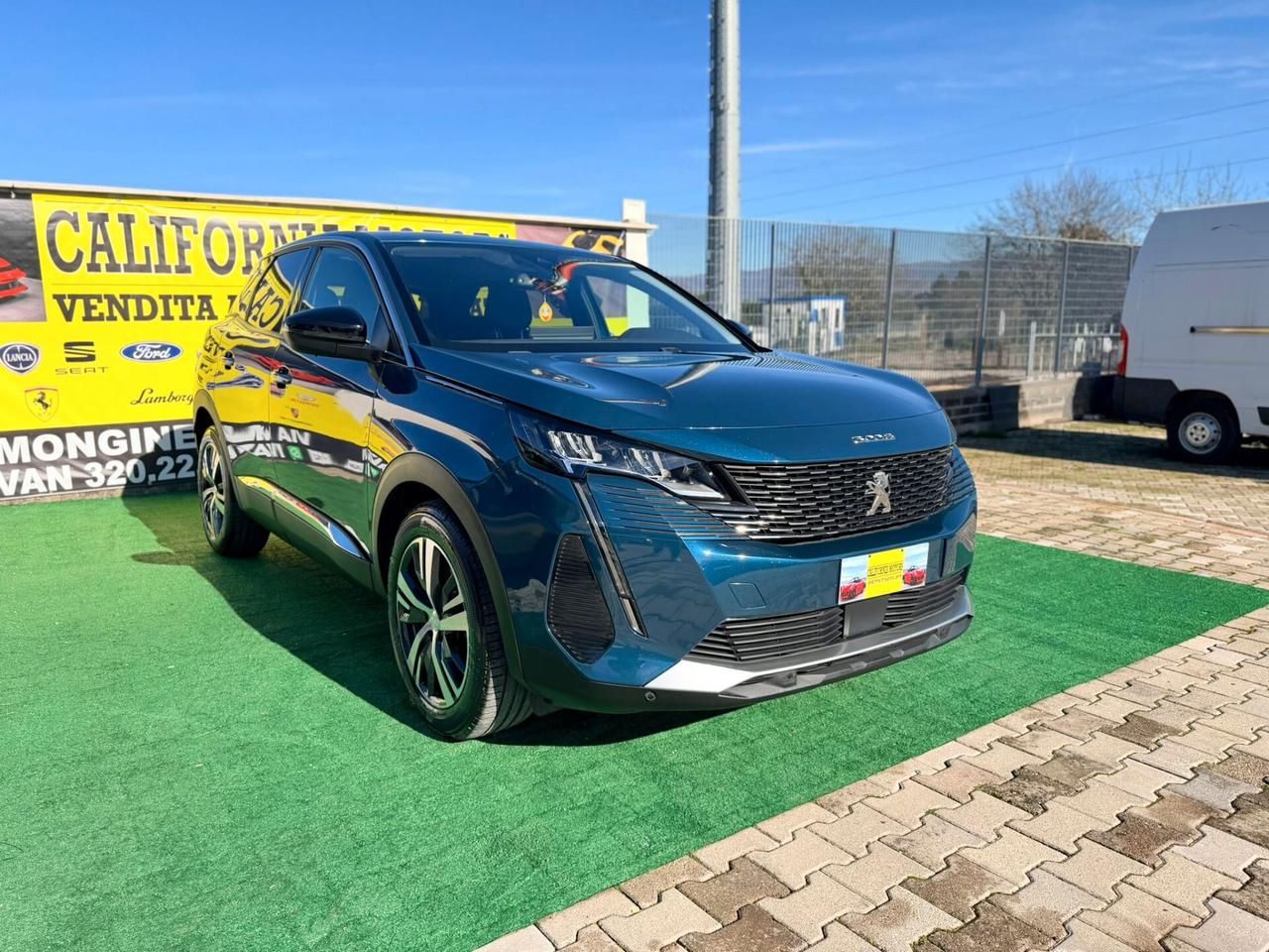 Peugeot 3008 1.5 DIesel 131CV EAT8 Allure Pack anno 10/2022 Permute Garanzia Finanziamento