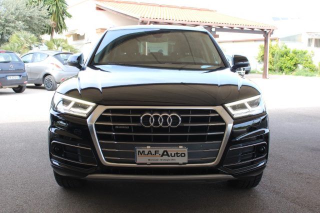 AUDI Q5 2.0 TDI 190 CV S tronic Business Sport