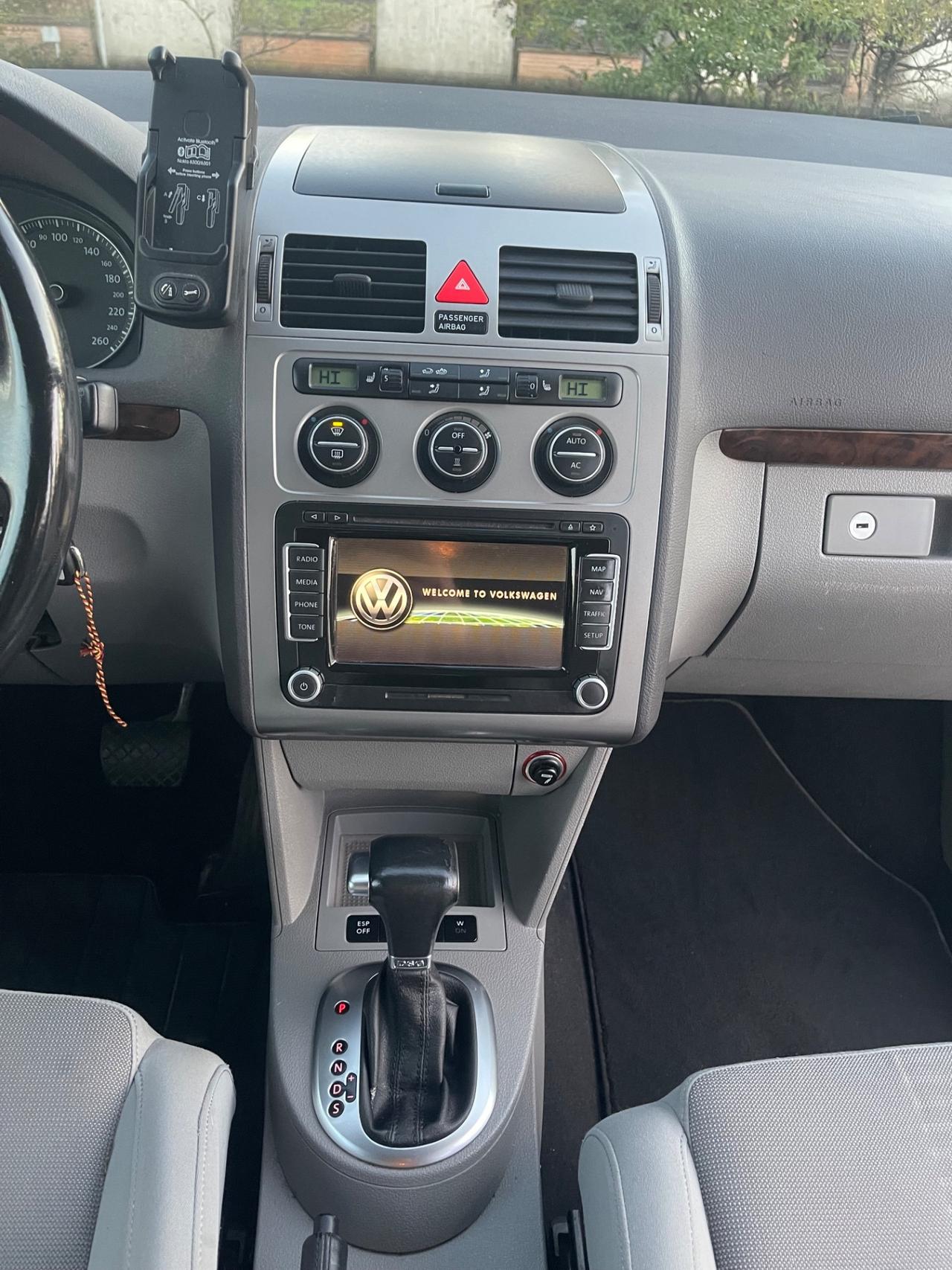 Volkswagen Touran Business 2.0 TDI 140 CV DSG Highline