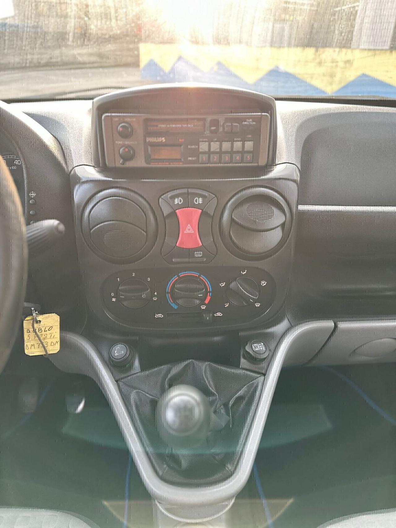 Fiat doblo 5 posti anno 2008 autocarro