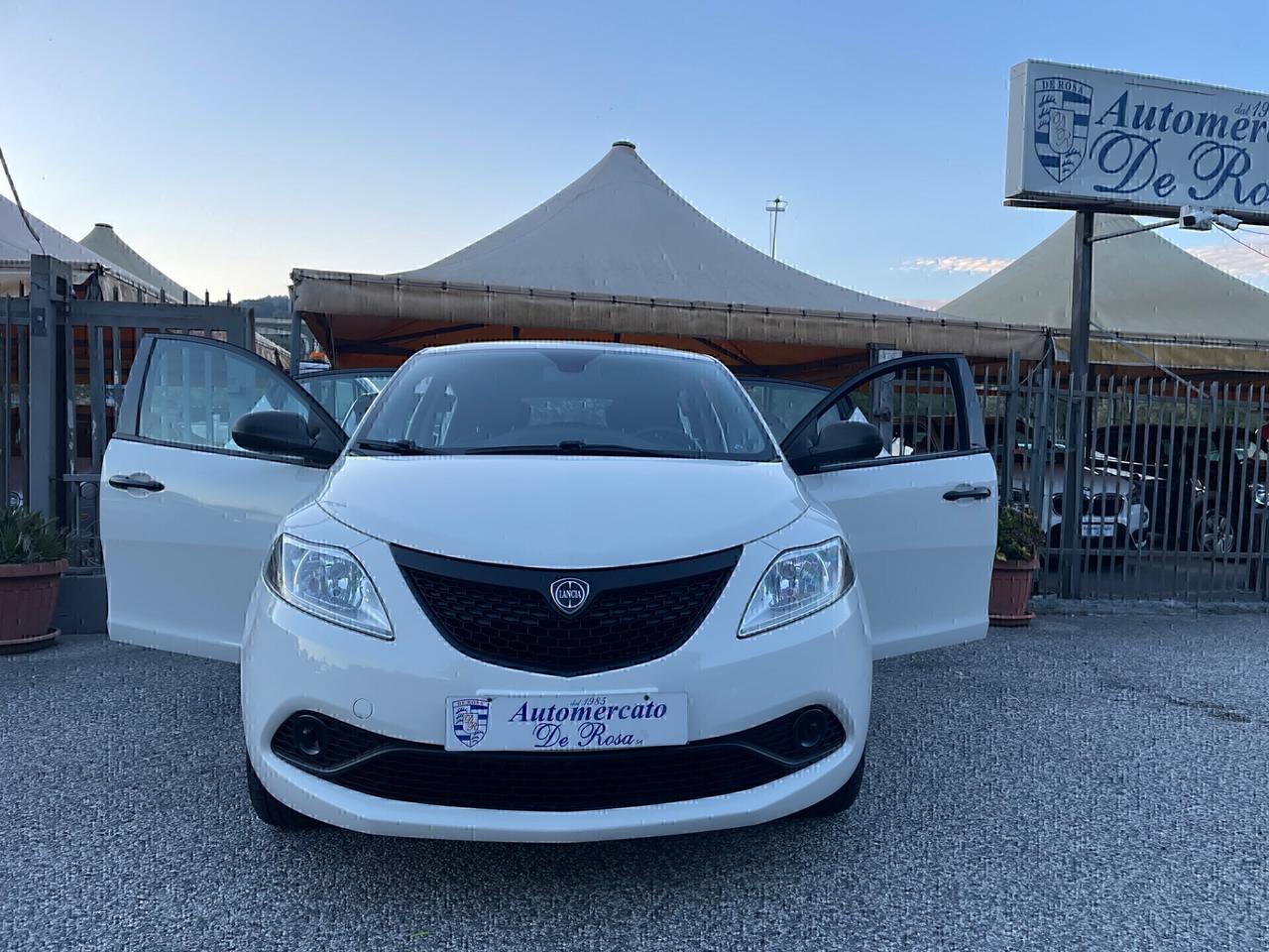 Lancia Ypsilon 1.2 69 CV 5 porte S&S Elefantino Blu