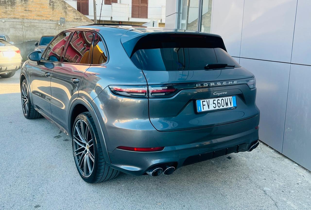 Porsche Cayenne 3.0 tiptronic possibilità noleggio no scoring