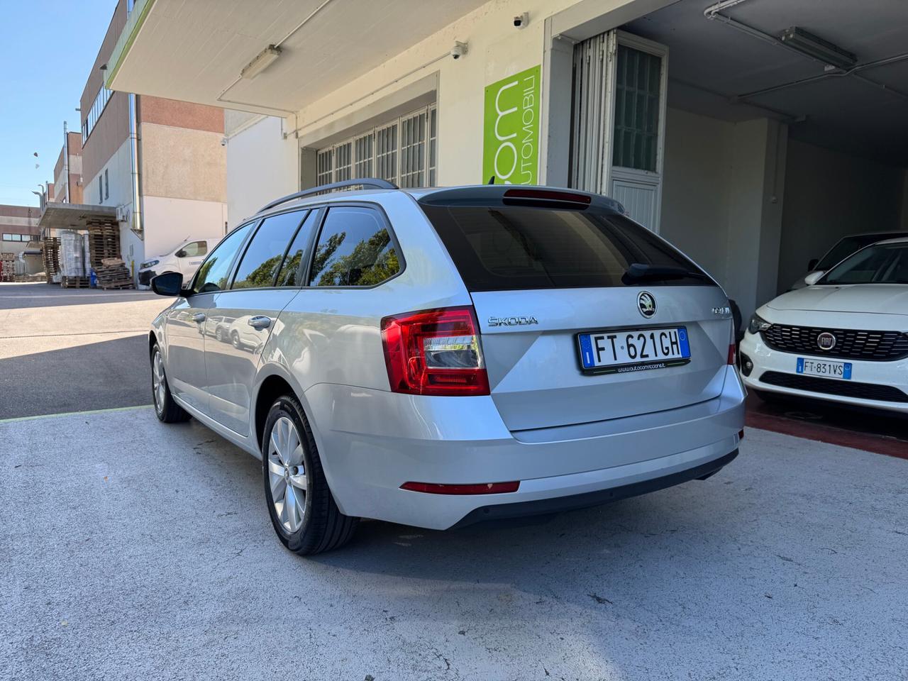 Skoda Octavia Wagon 1.6 tdi Execut GARANZIA 24MESI