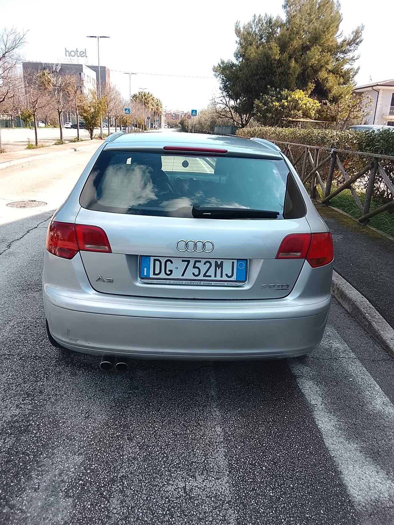 Audi A3 SPB 2.0 16V TDI quattro Ambition