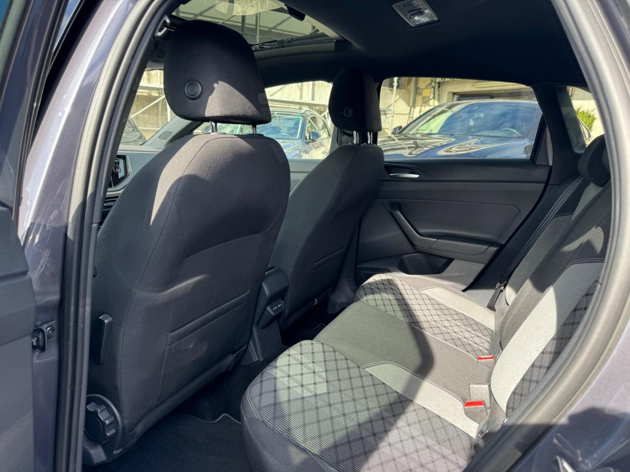 Volkswagen Taigo 1.0 TSI 110 CV DSG R-Line